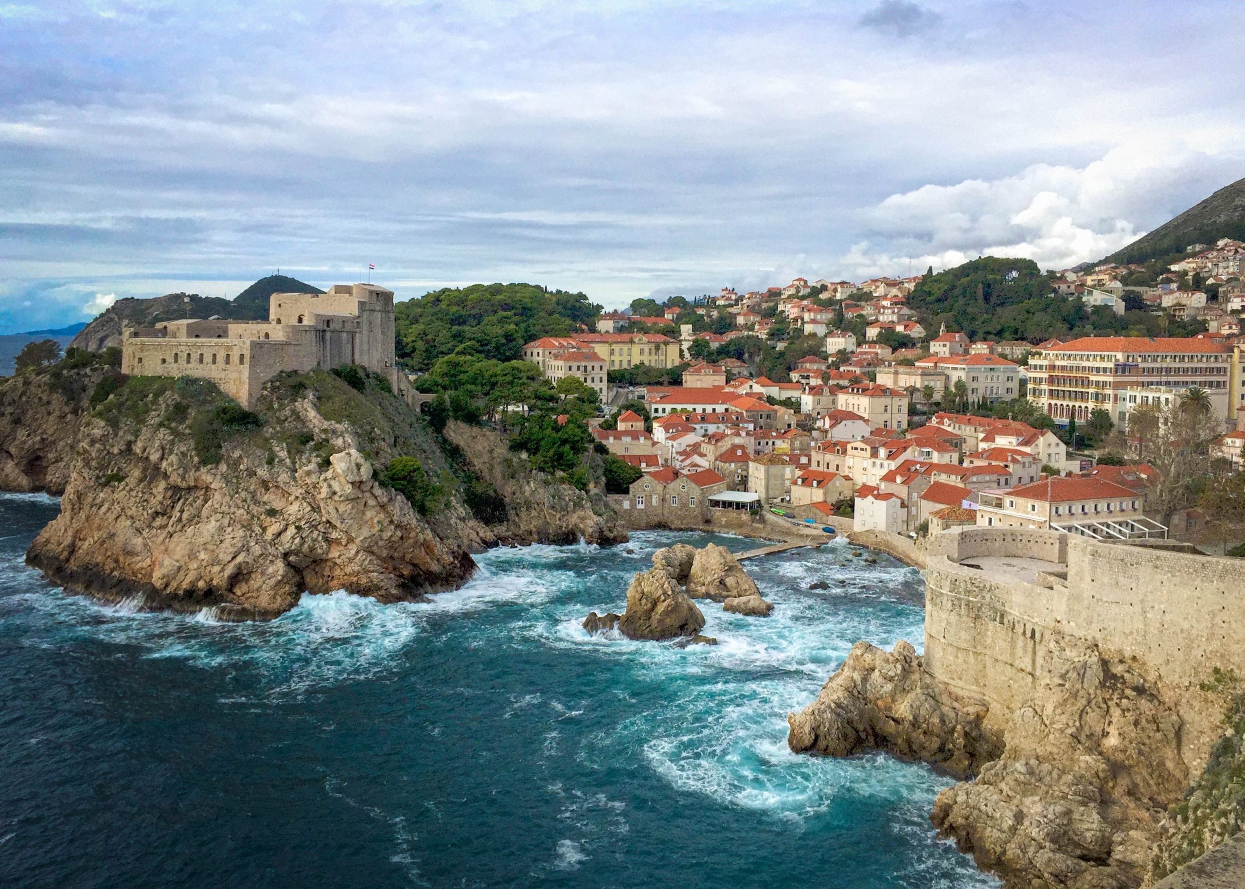 An overview of Fort Lovrijenac in Dubrovnik.