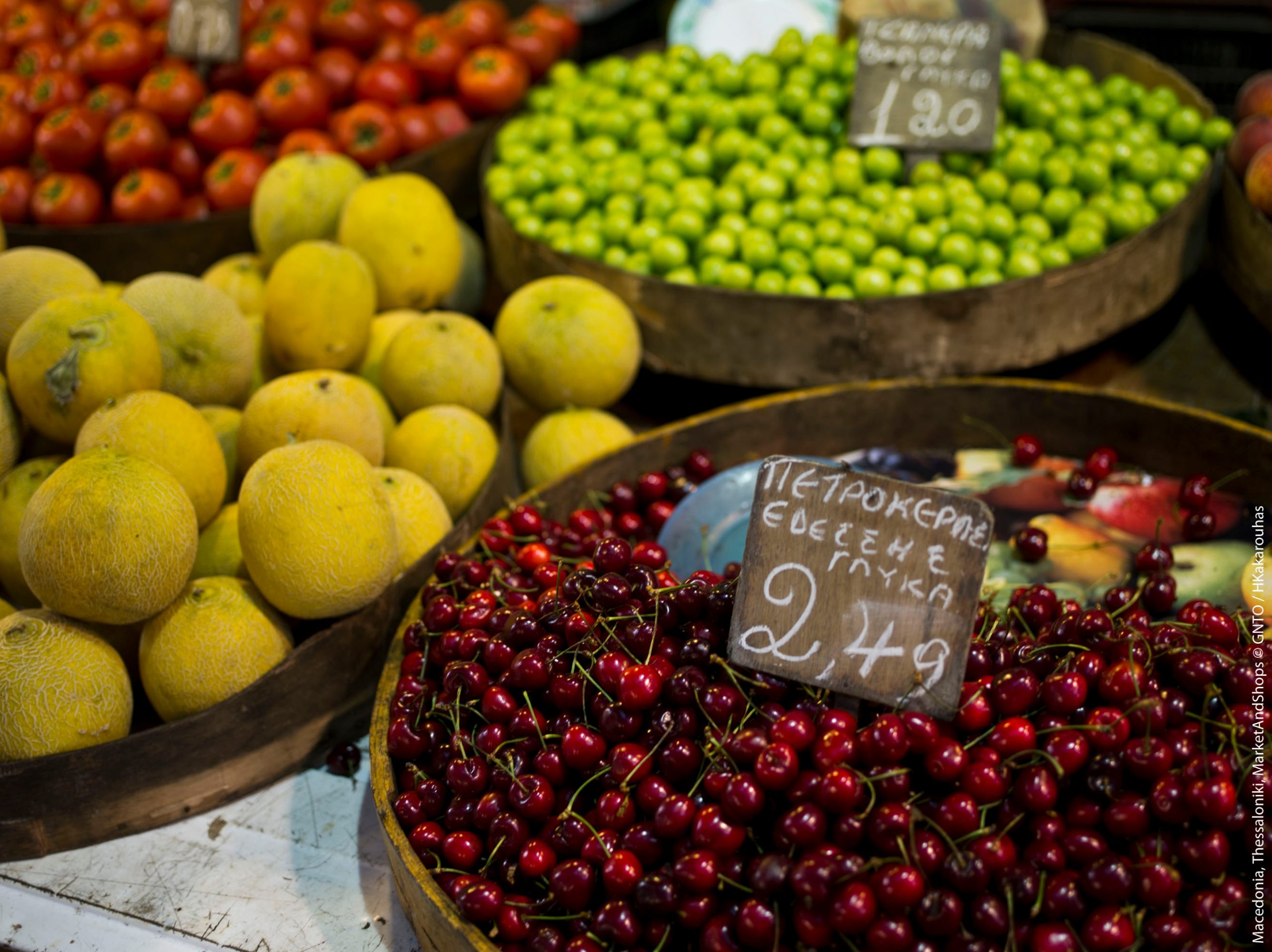 Explore the fresh produce market in Thessaloniki. Photo credit: GNTO and H.Kakarouhas